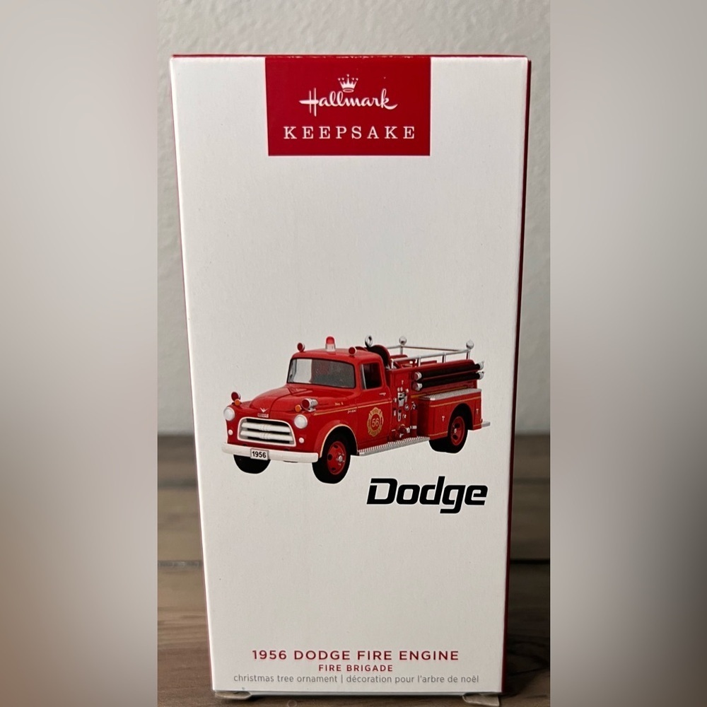 Hallmark 2023 NEW 1956 Dodge Fire Engine #21 Fire Brigade Christmas Ornament